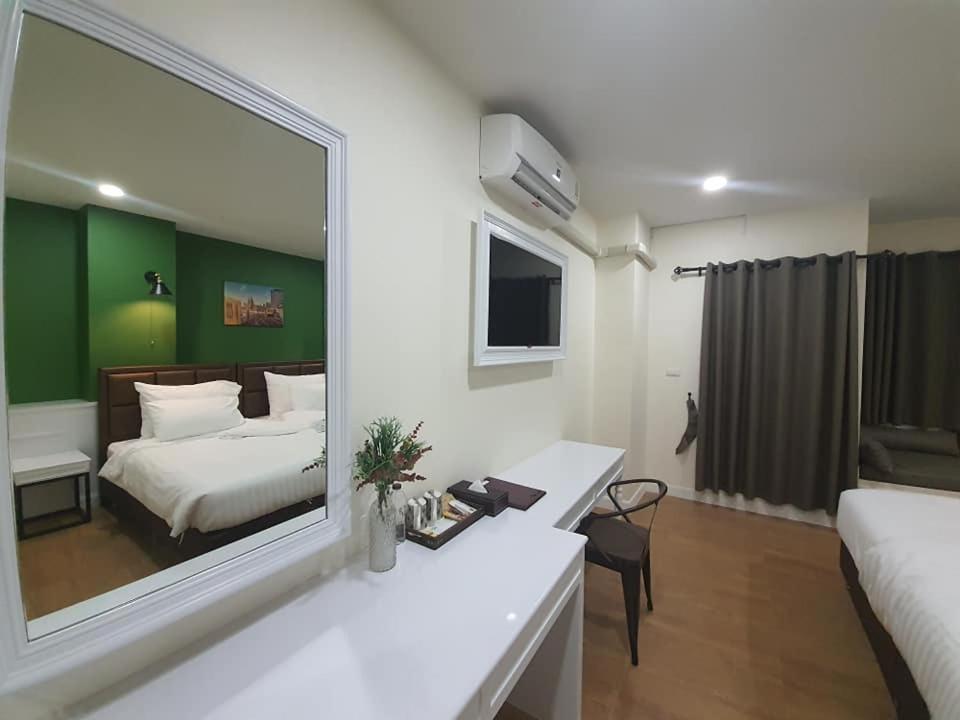 โรงแรมต้นเงิน Khon Kaen Buitenkant foto